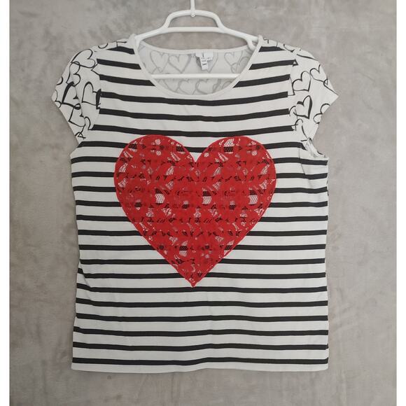 ELLE Cap Sleeve Lace Heart Scoop Neckline Women's Top - Picture 9 of 10